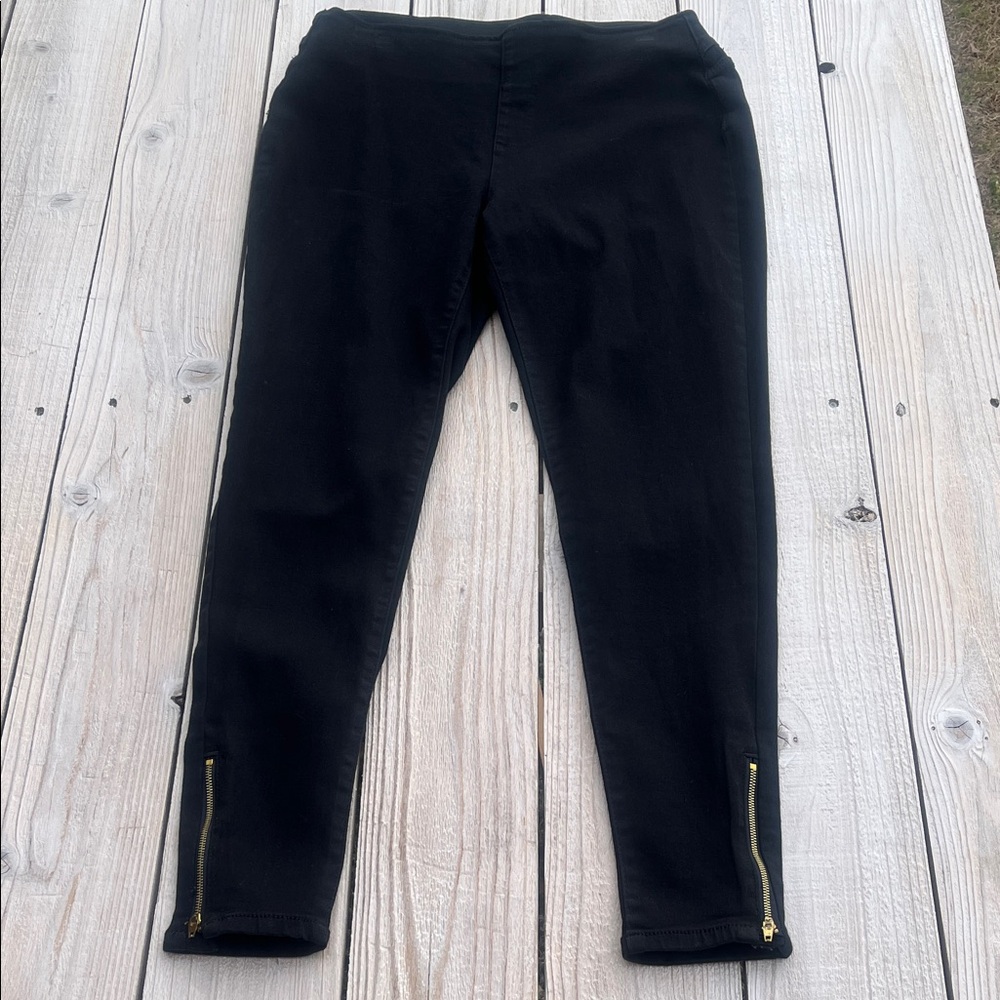 INC International Concepts Black Skinny Zip-Ankle Pants